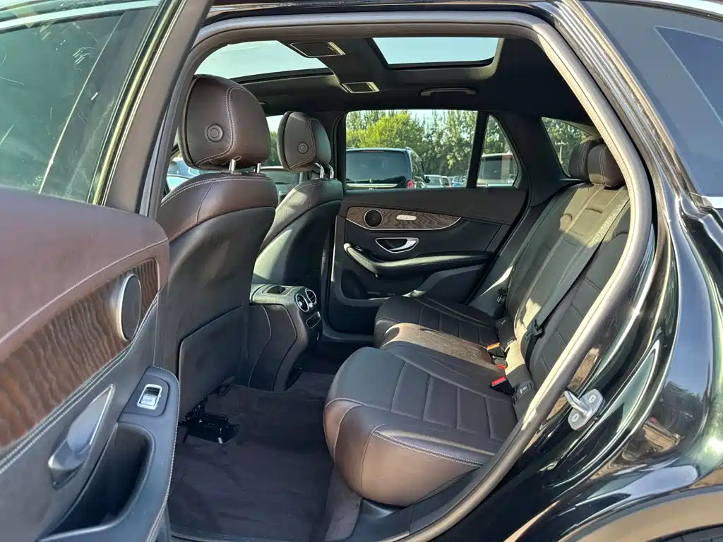 Mercedes-Benz GLC — миниатюра 10