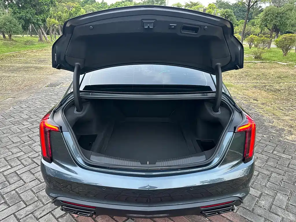 Cadillac CT5 — миниатюра 15