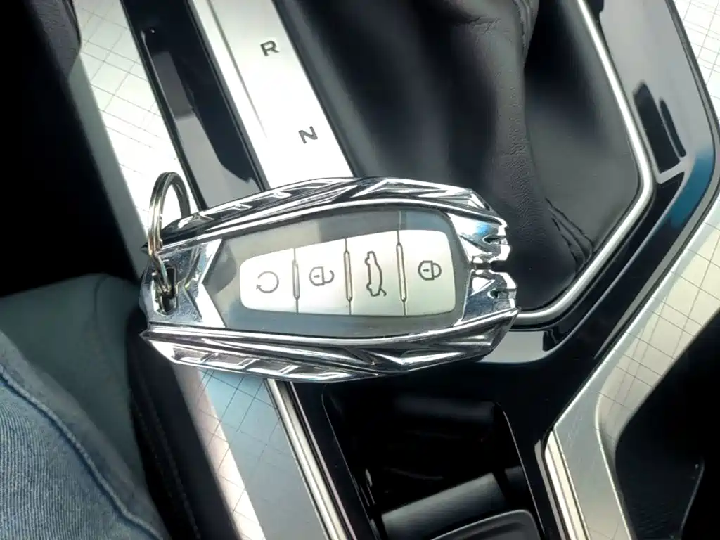 Geely Emgrand L — миниатюра 9