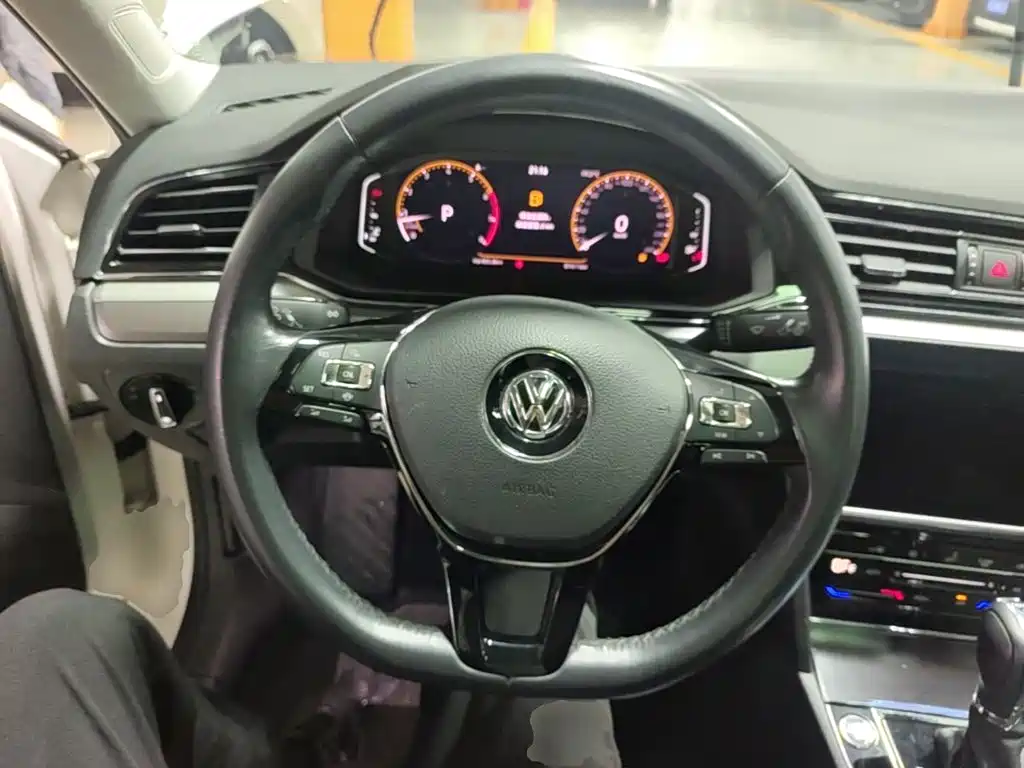 Volkswagen Lamando — миниатюра 11