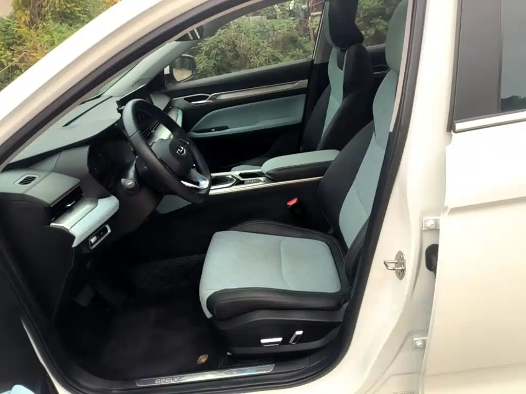 Geely Emgrand L — миниатюра 15