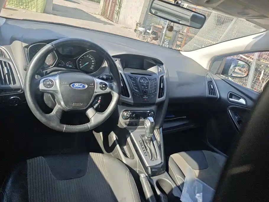 Ford Focus — миниатюра 12