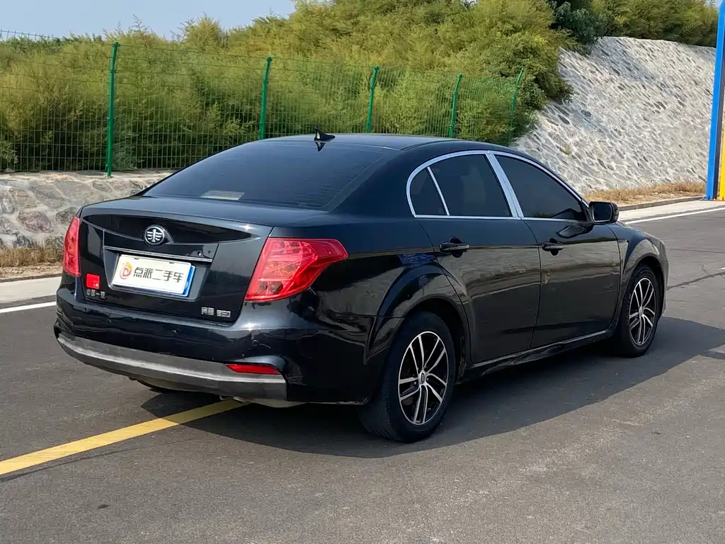 Bestune B50 — миниатюра 4