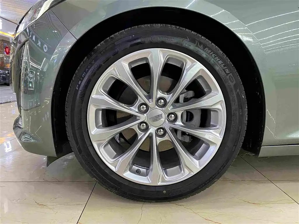 Cadillac CT5 — миниатюра 5