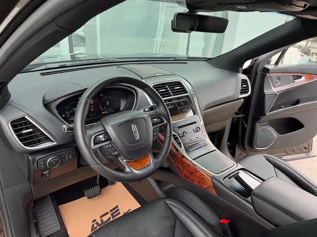 Lincoln Nautilus (Import) — миниатюра 10