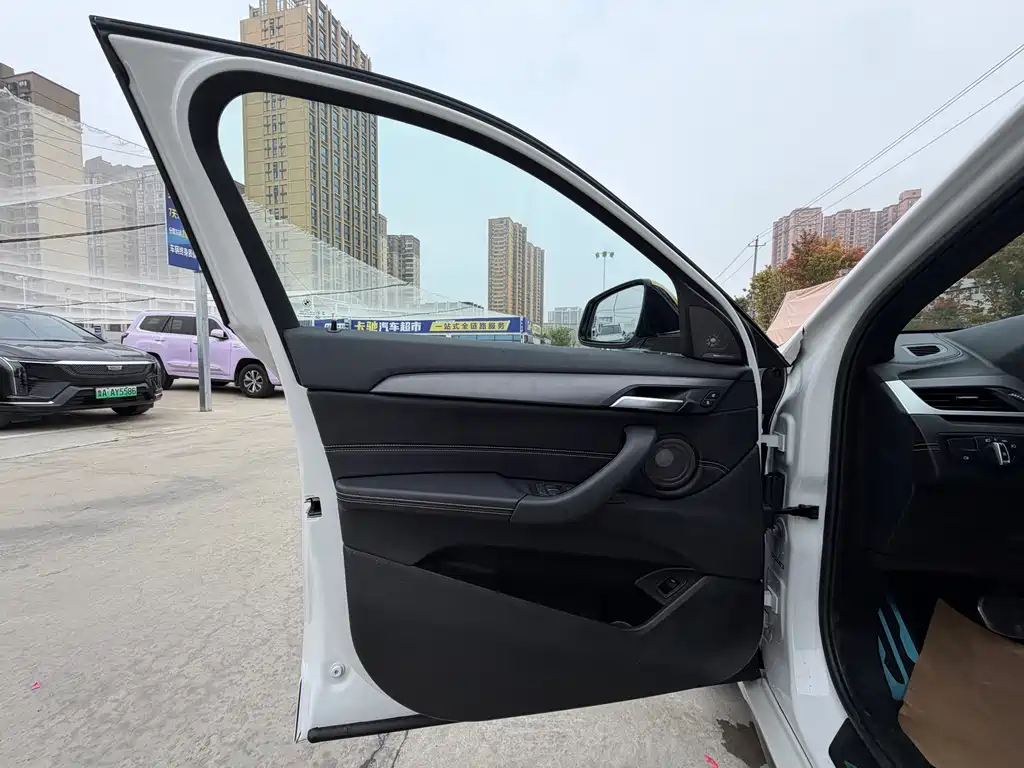 BMW X2 — миниатюра 15