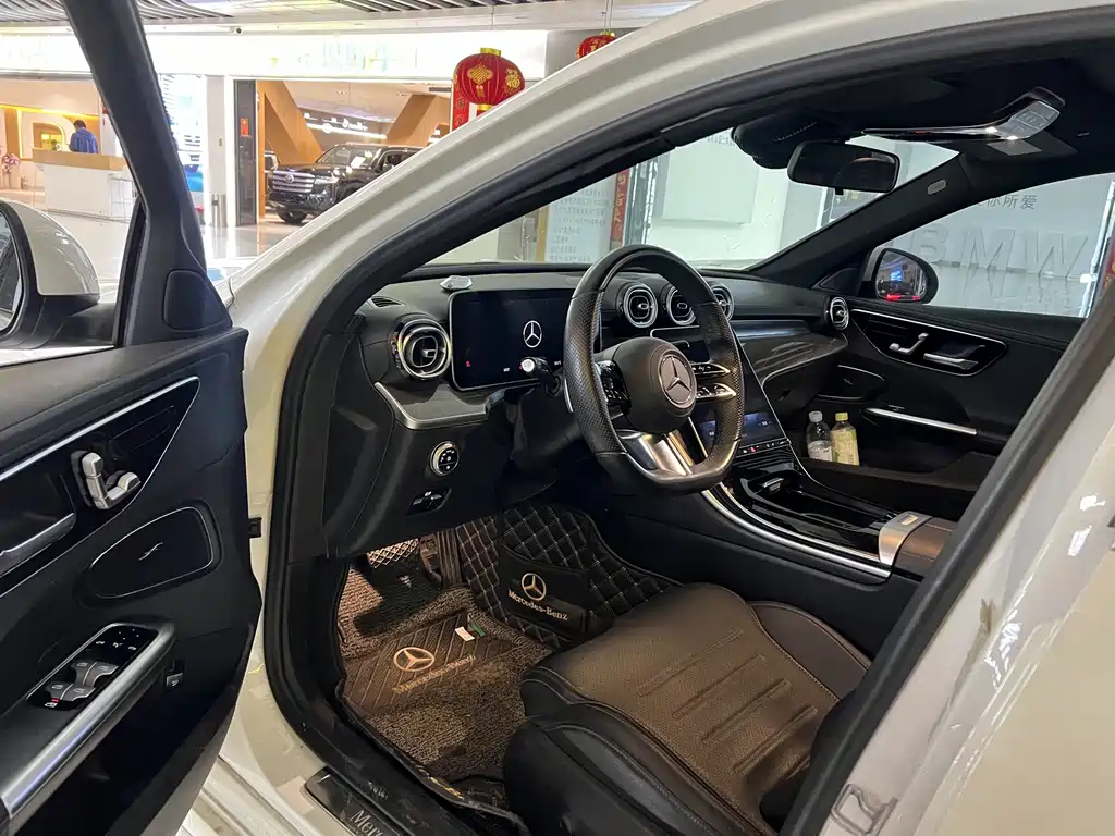 Mercedes-Benz C-Class — миниатюра 4