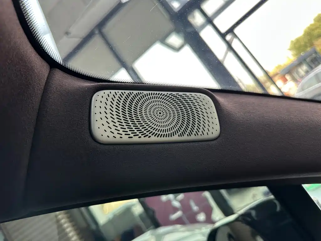 NIO ES9 — миниатюра 18