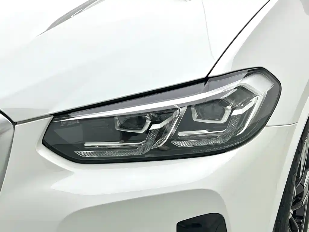 BMW iX3 — миниатюра 4