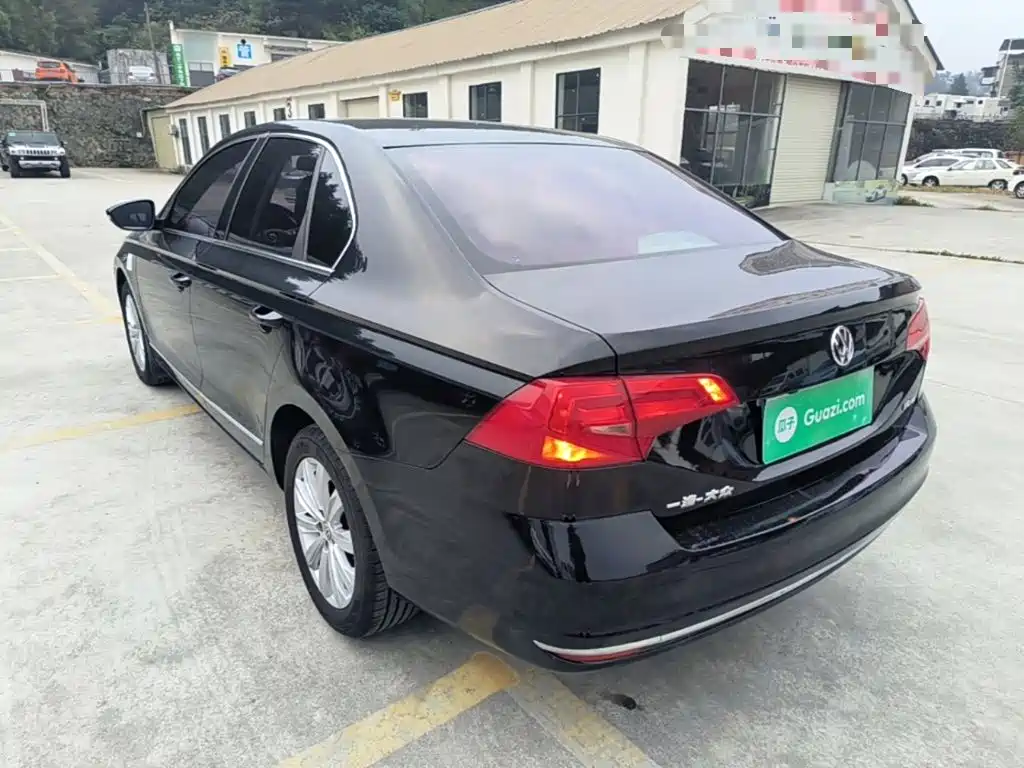 Volkswagen Bora — миниатюра 5
