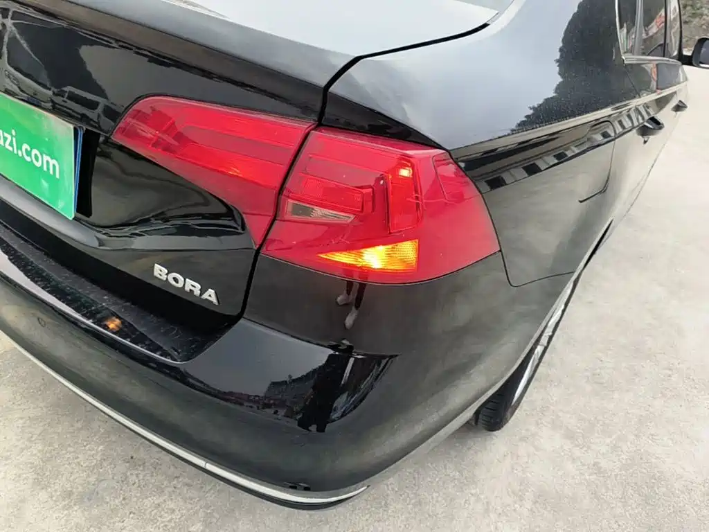 Volkswagen Bora — миниатюра 8