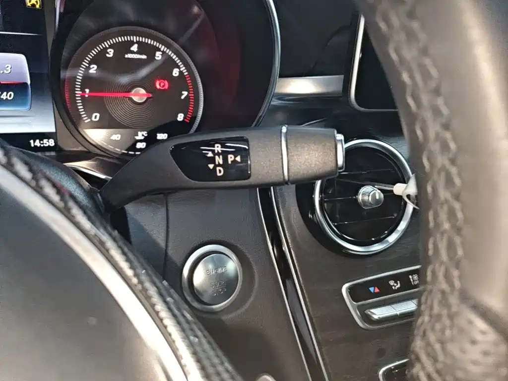 Mercedes-Benz C-Class — миниатюра 14