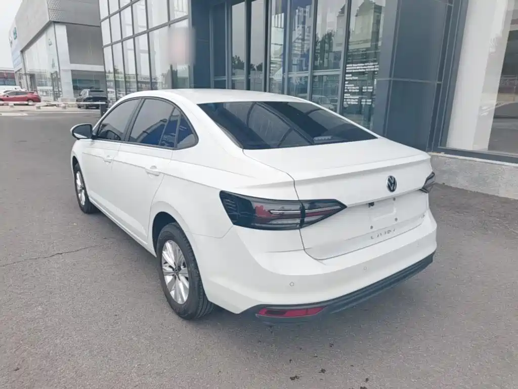 Volkswagen Lavida — миниатюра 5