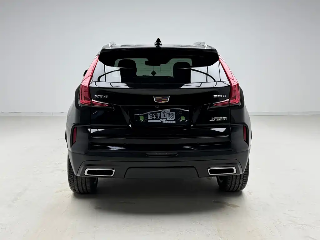 Cadillac XT4 — миниатюра 5