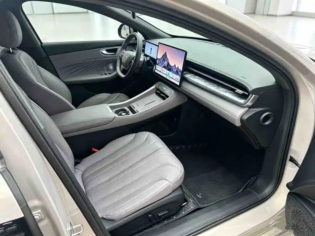 Roewe M7 DMH — миниатюра 25