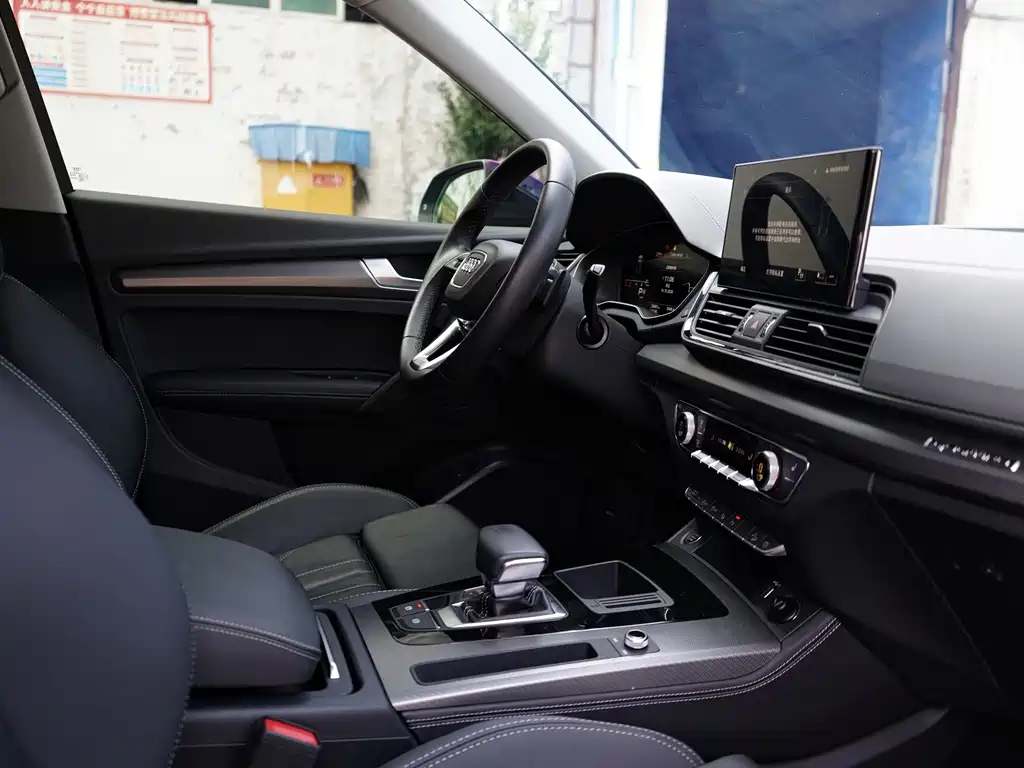 Audi Q5L — миниатюра 12