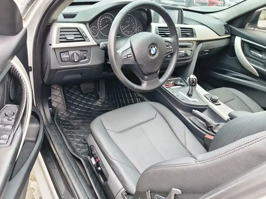 BMW 3 Series — миниатюра 6