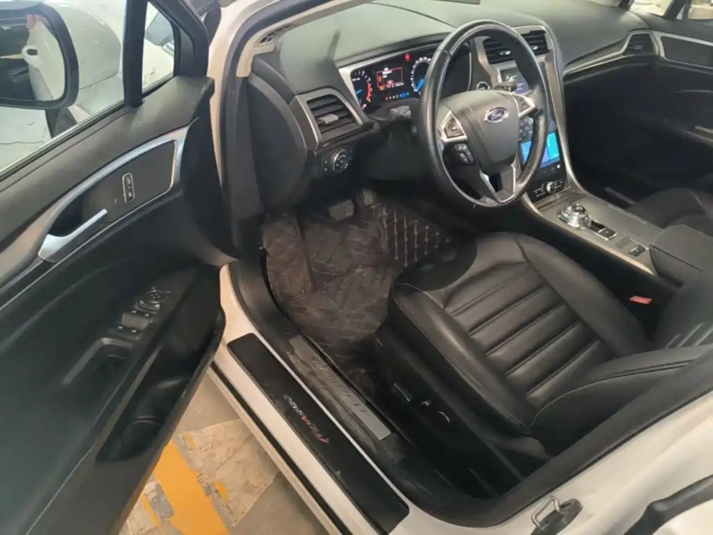 Ford Mondeo — миниатюра 16