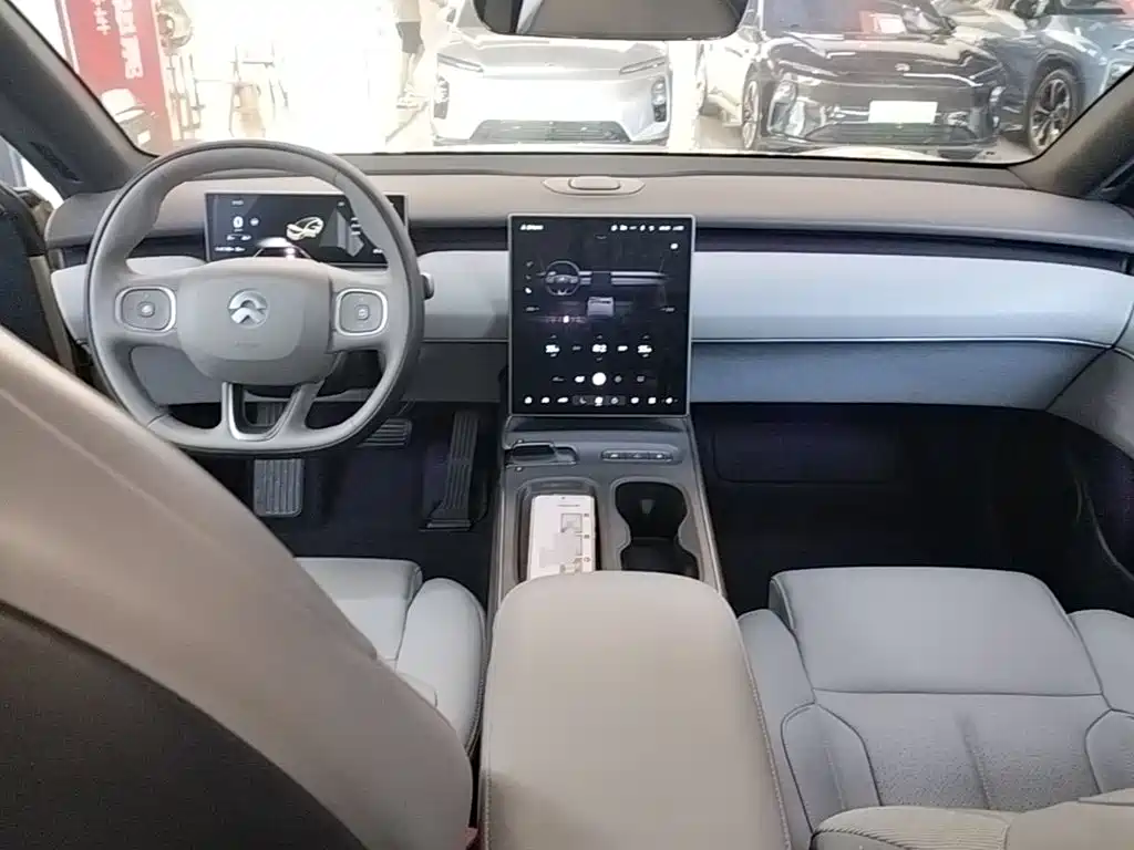 NIO ET5T — миниатюра 10
