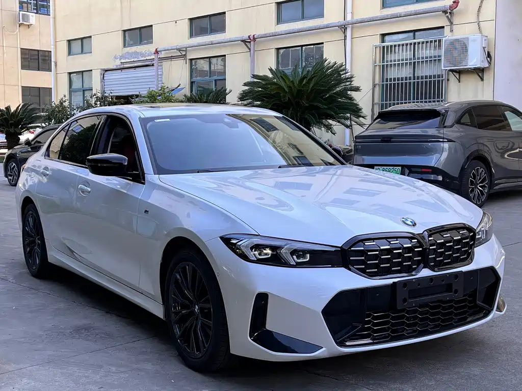 BMW 3 Series — миниатюра 3