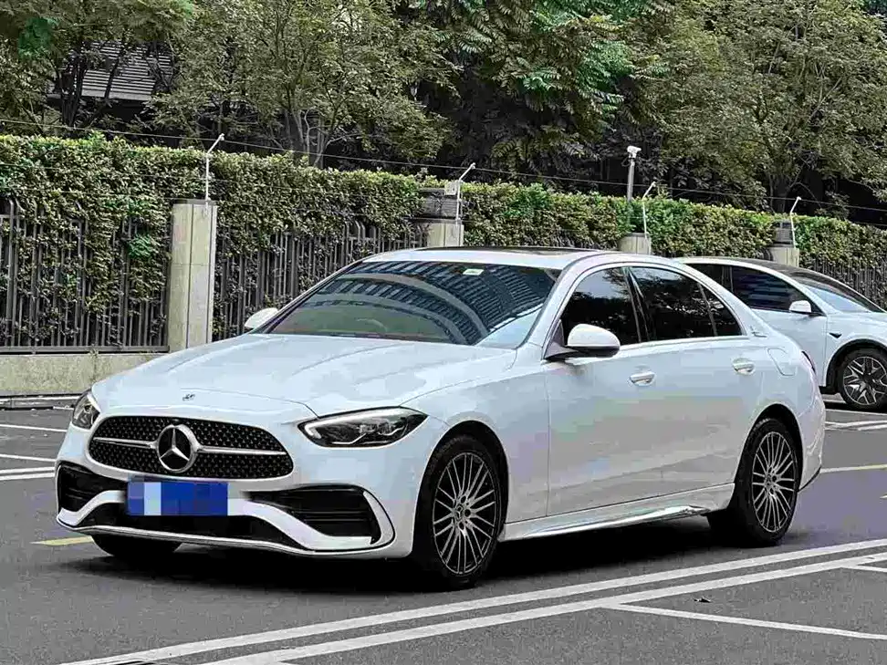 Mercedes-Benz C-Class — миниатюра 2
