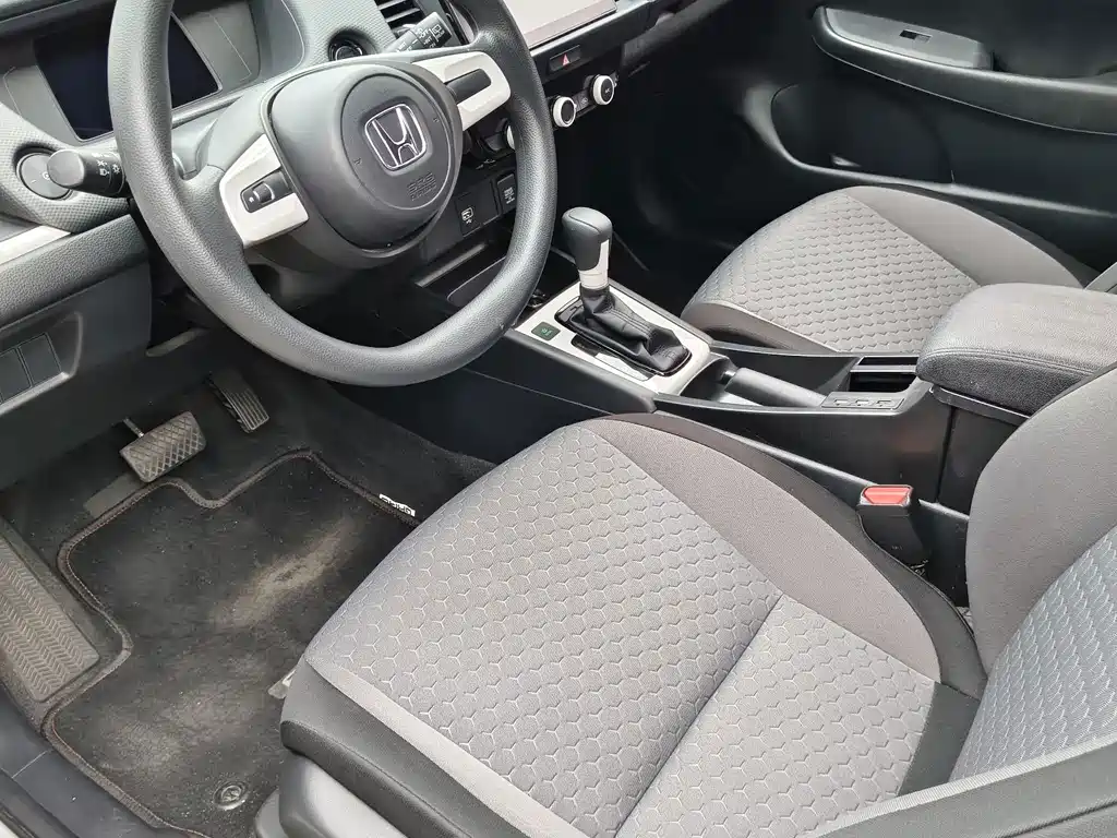 Honda Fit — миниатюра 7