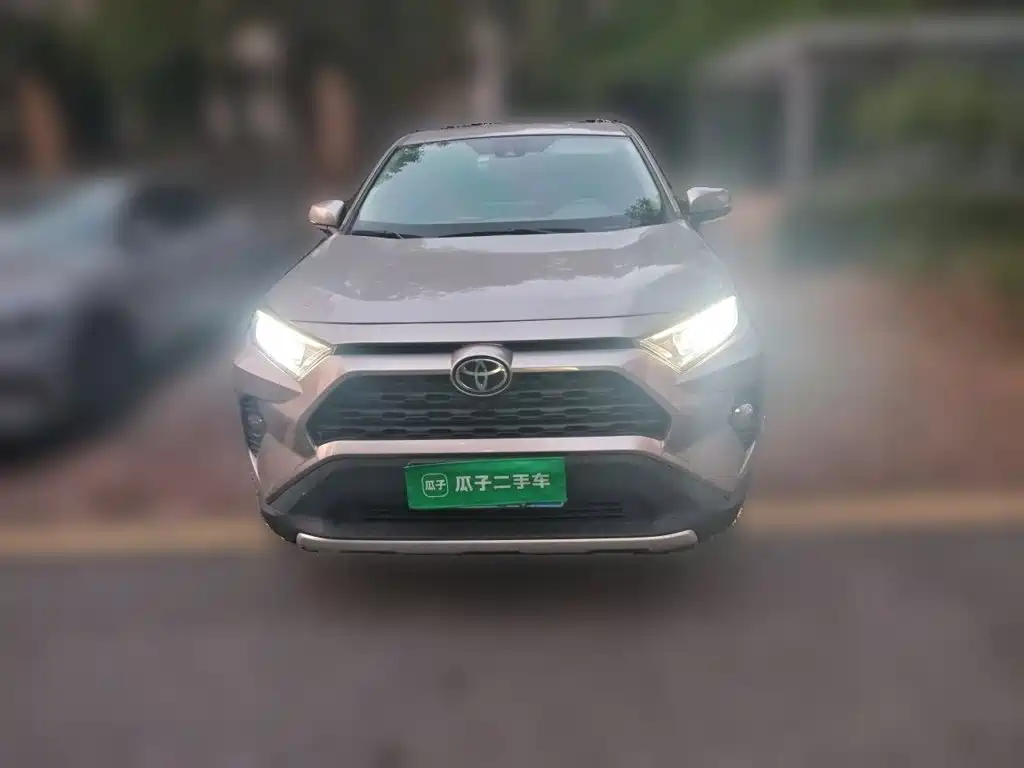 Toyota RAV4 — миниатюра 23