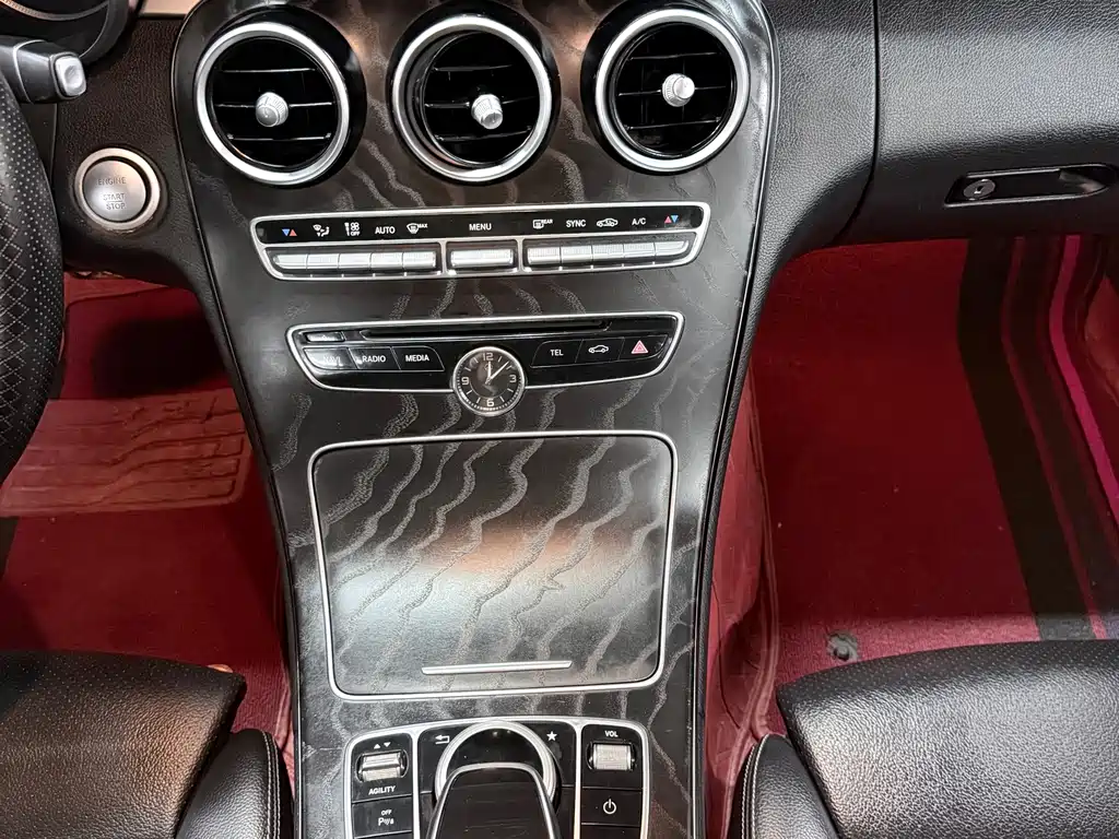 Mercedes-Benz C-Class — миниатюра 8