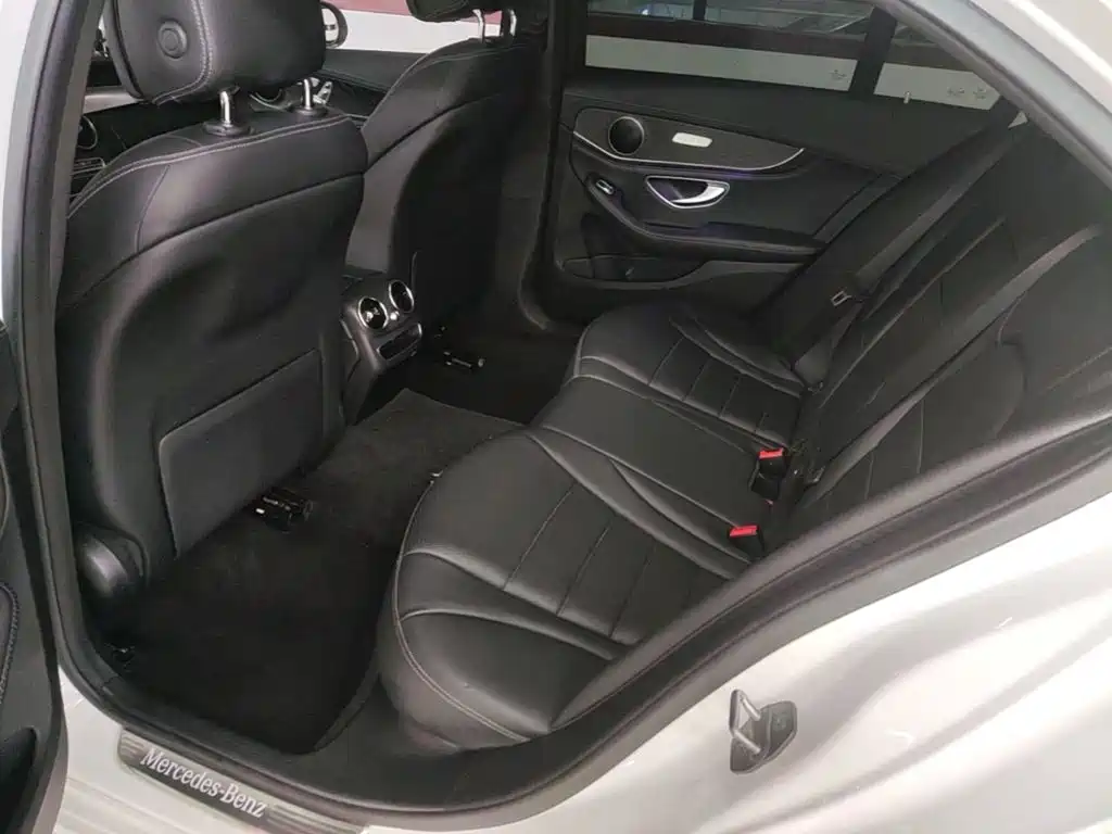 Mercedes-Benz C-Class — миниатюра 17