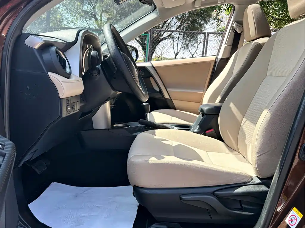 TOYOTA RAV4 RONGFANG