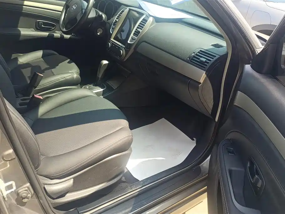 Nissan Sylphy 2012 1.6XE AT Comfort