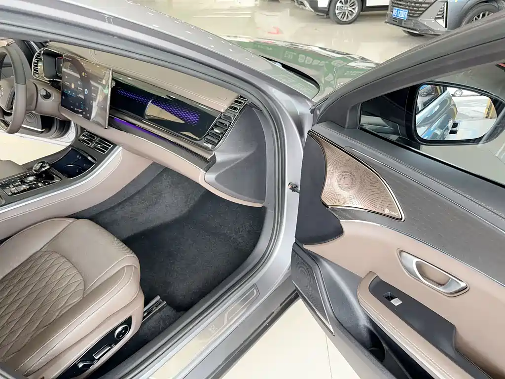 BYD Han — миниатюра 12