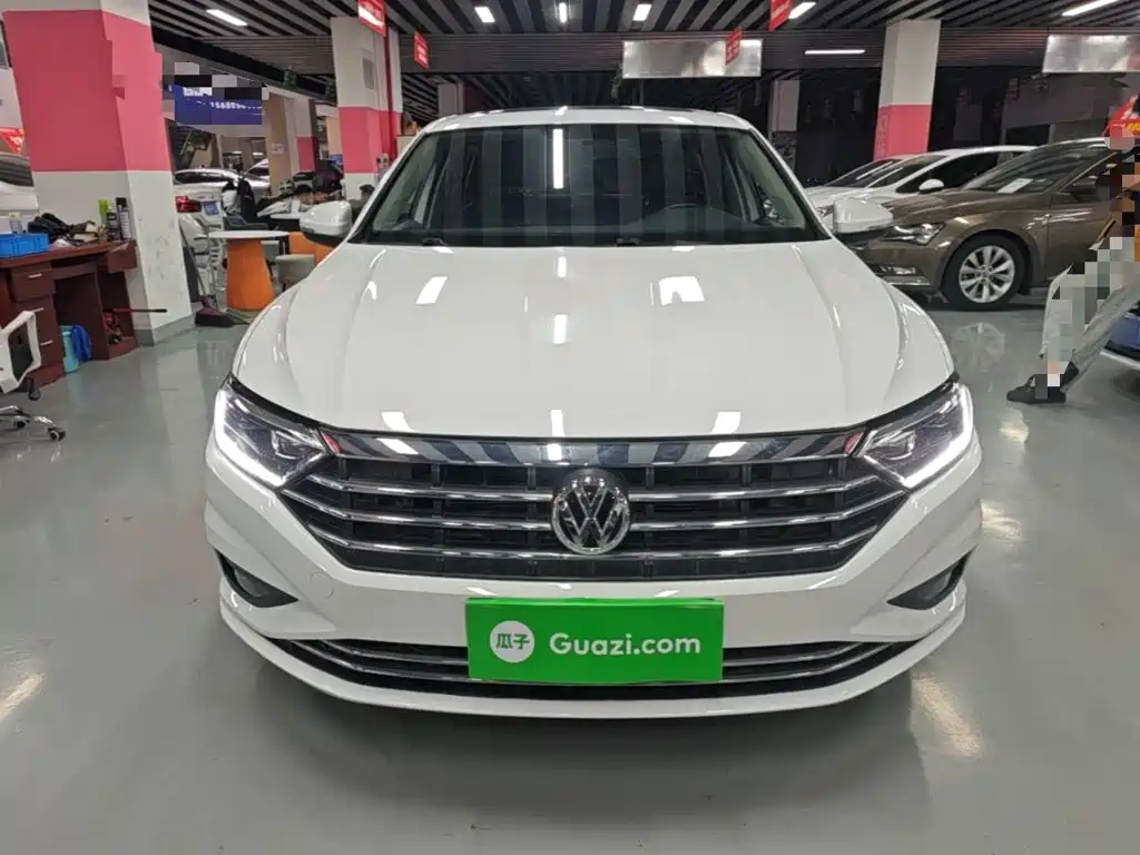 Volkswagen Sagitar — миниатюра 3