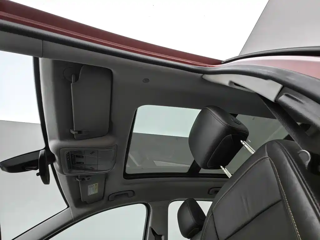 Chevrolet Equinox — миниатюра 14