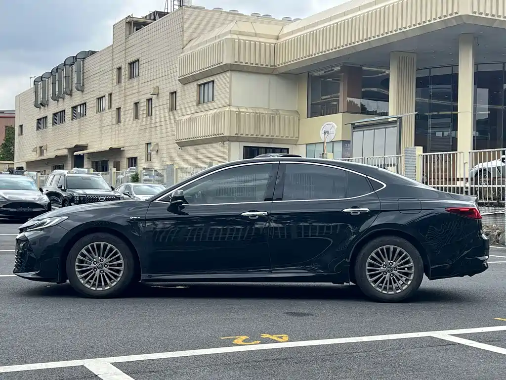 Toyota Camry 2024 2.0HGVP Luxury