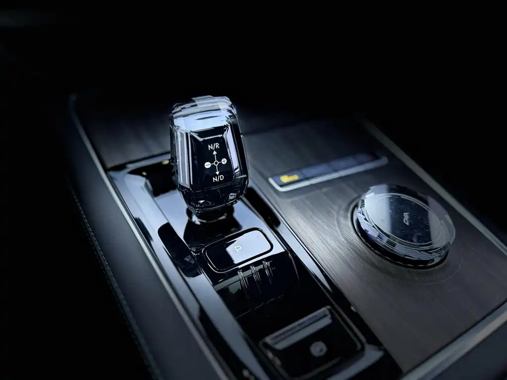 Geely Xingyue L — миниатюра 18