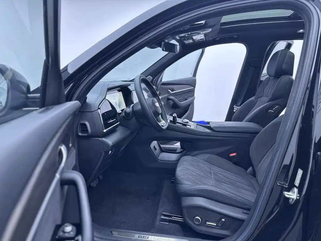 Geely Xingyue L — миниатюра 12