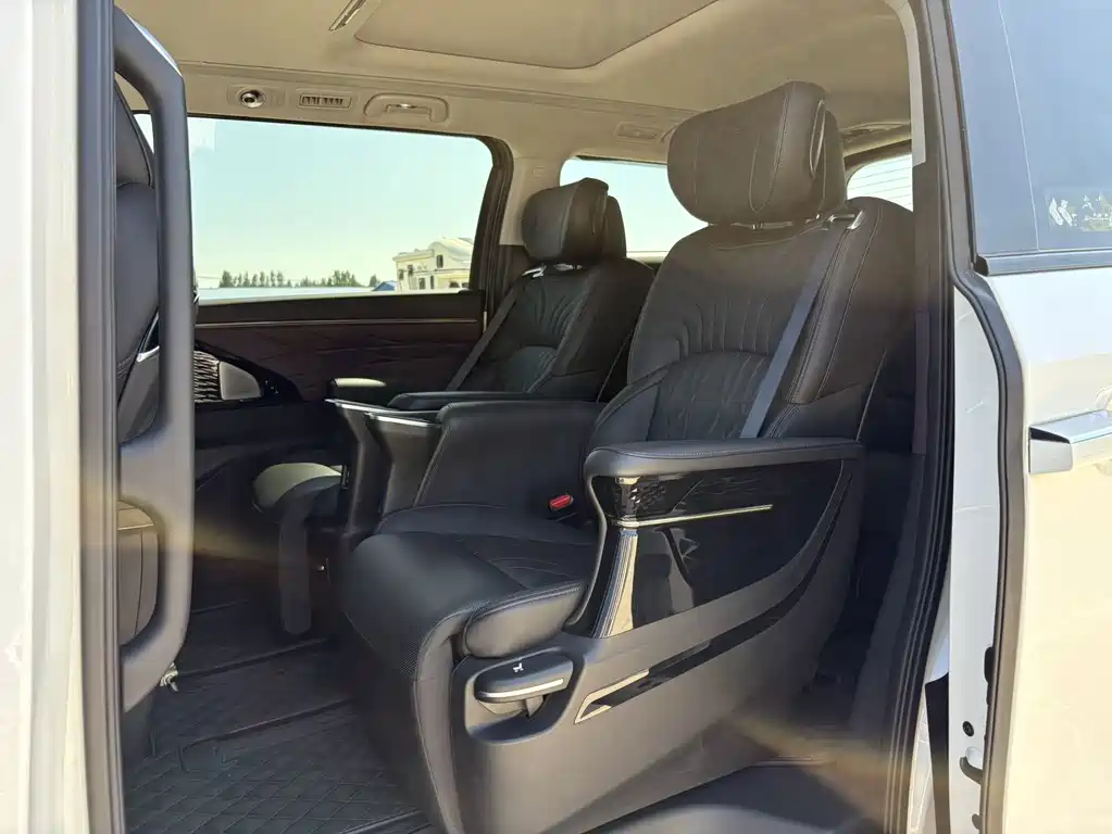 GAC Motor Trumpchi M8 — миниатюра 9