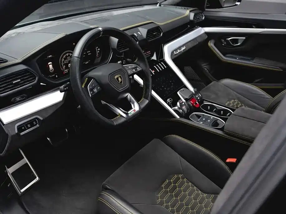 Lamborghini Urus — миниатюра 10