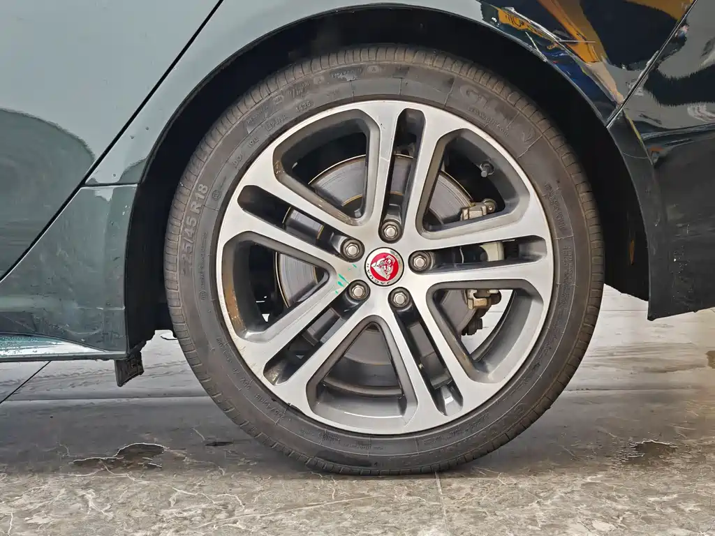Jaguar XEL — миниатюра 9