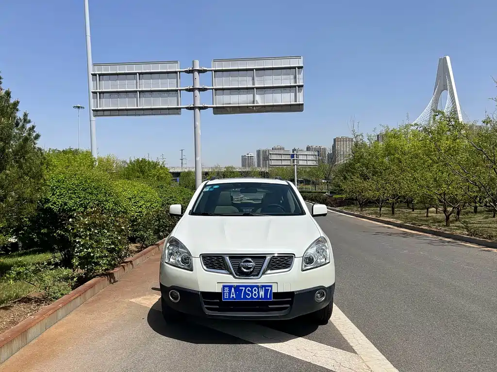 Nissan Qashqai 2012 2.0XV CVT 2WD
