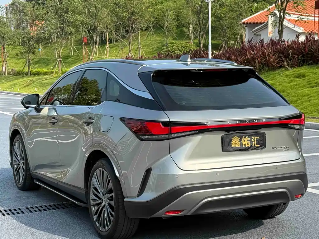 Lexus RX — миниатюра 9