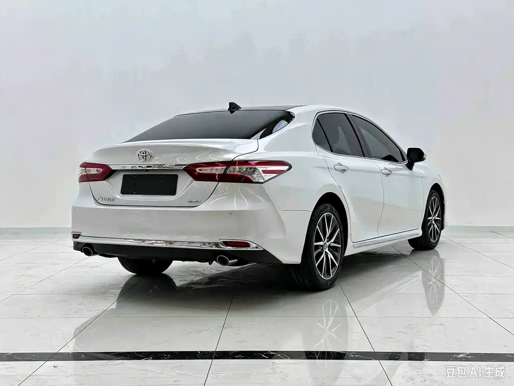 Toyota Camry — миниатюра 6