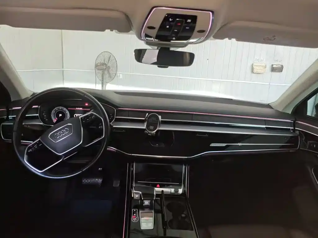 Audi A8 — миниатюра 4