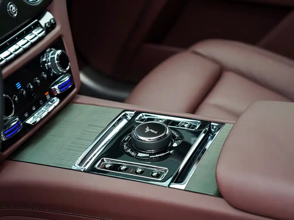 Rolls-Royce Ghost — миниатюра 11