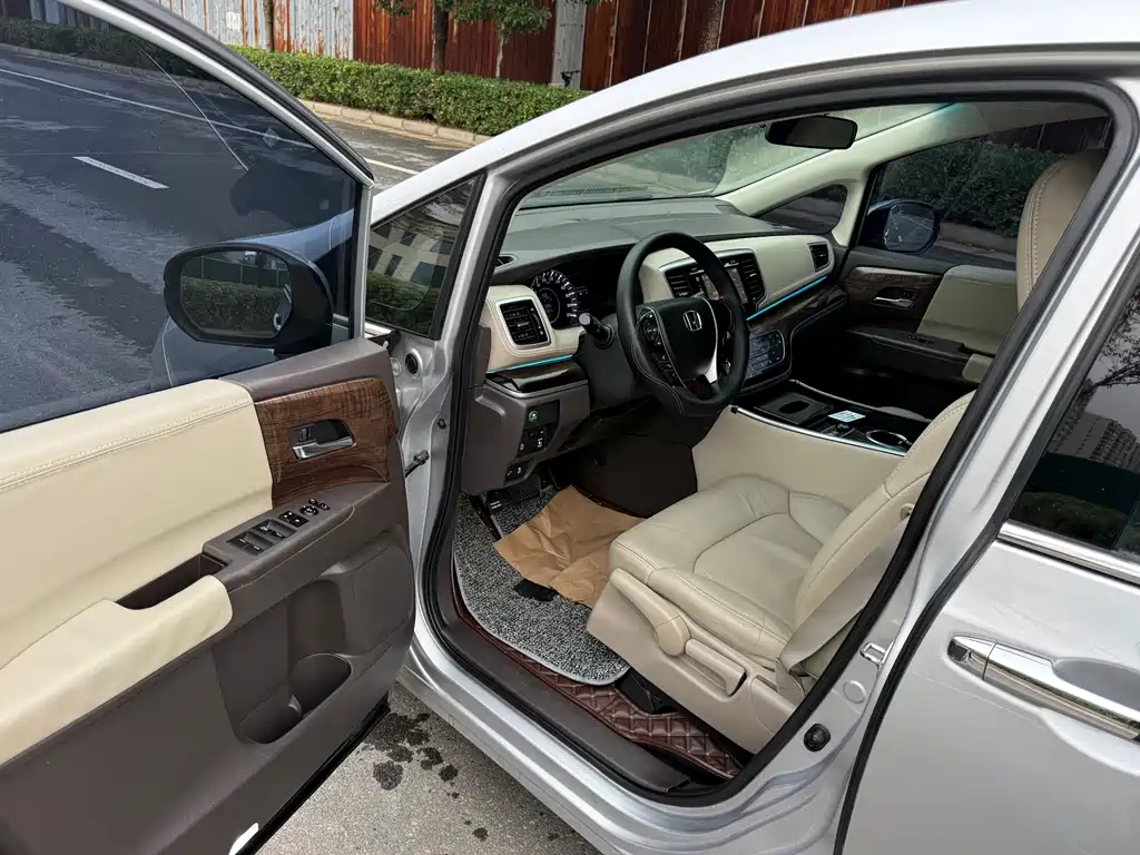 Honda Odyssey — миниатюра 4