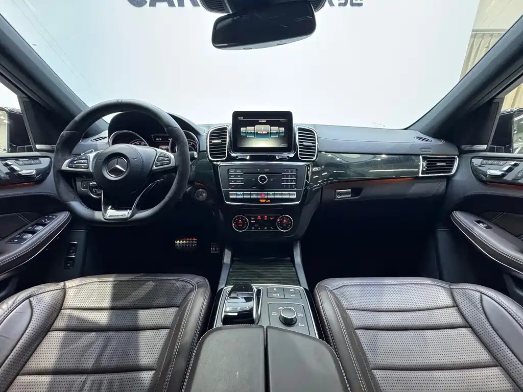 Mercedes-Benz GLS AMG — миниатюра 16