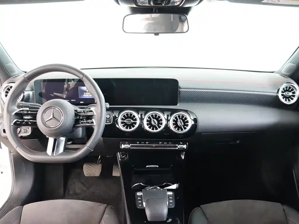 Mercedes-Benz A-Class — миниатюра 15