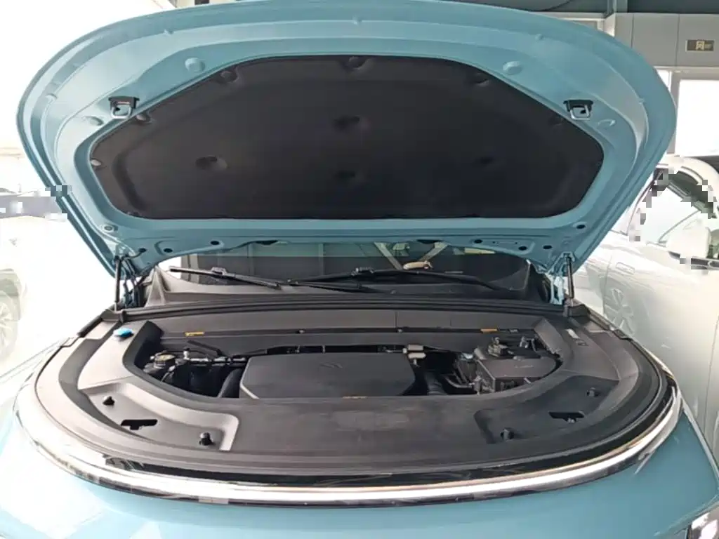 Li Auto Li L8 — миниатюра 20