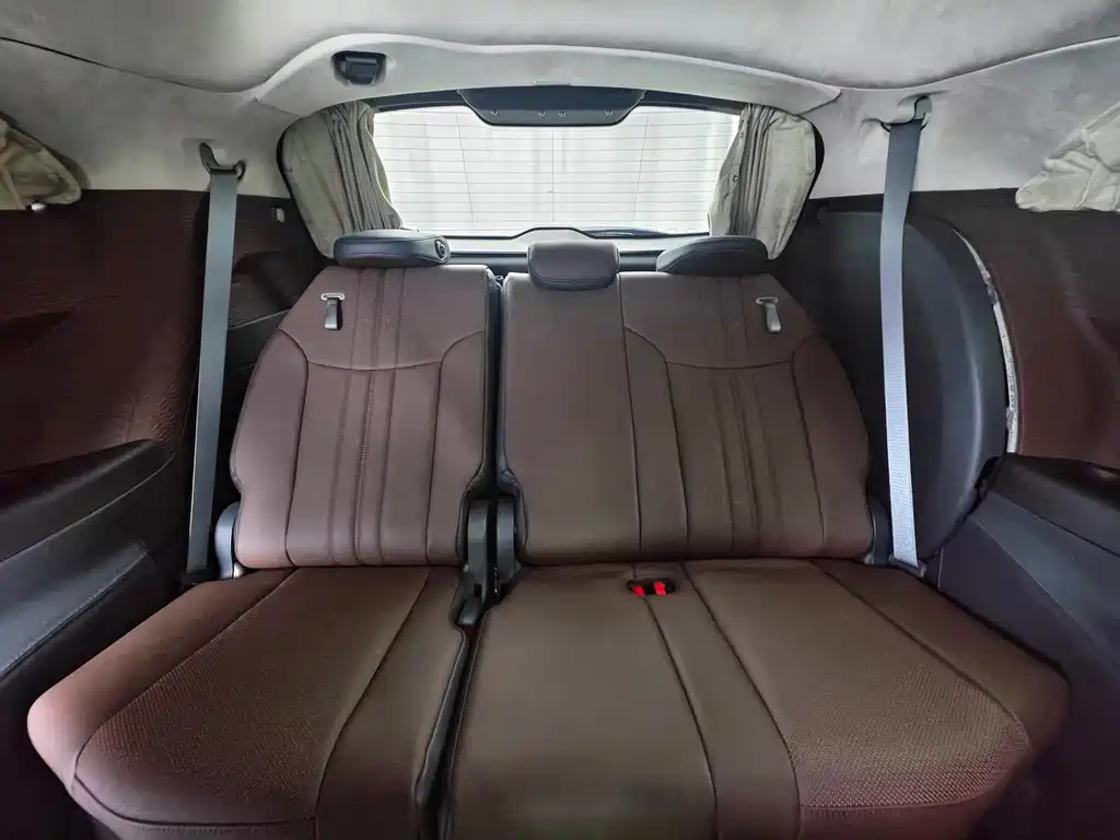 Toyota Sienna — миниатюра 22